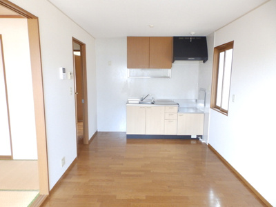 【居間・リビング】 | サニーコートA棟 | ゆったりとしたリビングです