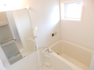 【浴室】 | サニーコートA棟 | お風呂で日々の疲れを落としましょう