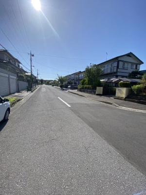 【前面道路含む現地写真】 | 八幡台七丁目戸建