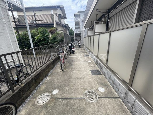 ピース幕張本郷の外観