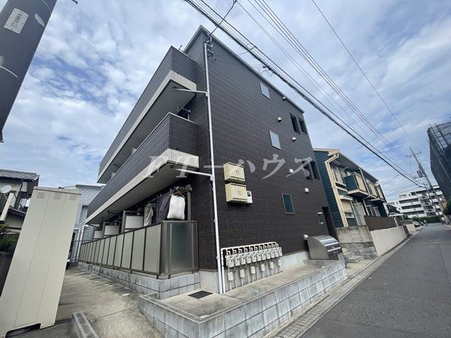 ピース幕張本郷の居間・リビング