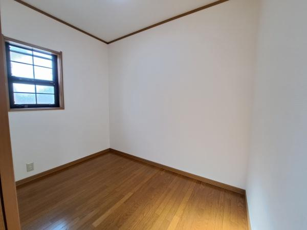 岩出市中島　中古戸建の収納|【納戸】
収納スペース充実