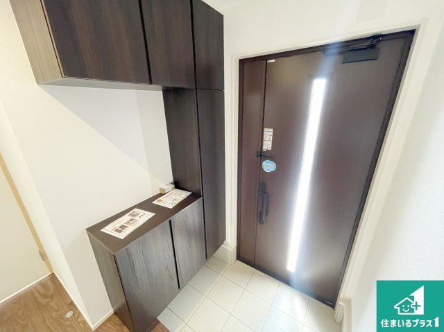 明石市藤江　第６期　未入居の玄関|シューズボックスにはたくさんの靴が収納できるので玄関周りはいつもスッキリ！ご家族が増えても安心！