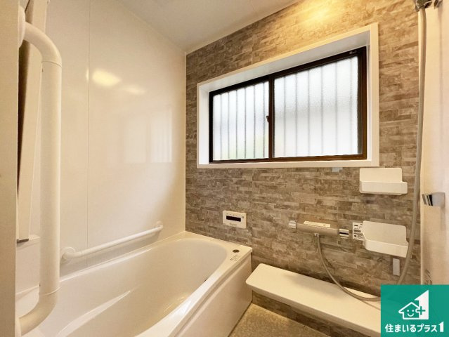 西宮市仁川百合野町　中古一戸建ての浴室|ゆったりと足を伸ばせる浴室は一日の疲れを癒してくれる大切な空間です♪