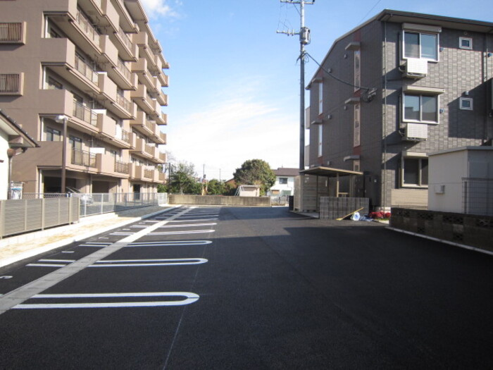 熊本市南区近見２丁目のアパートの駐車場