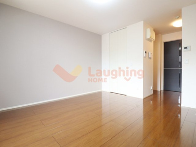 【居間・リビング】 | エントラール　A棟 | 使いやすい居間です