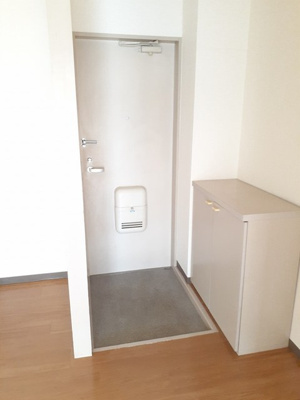 【玄関】 | レイクヒルズ | 玄関