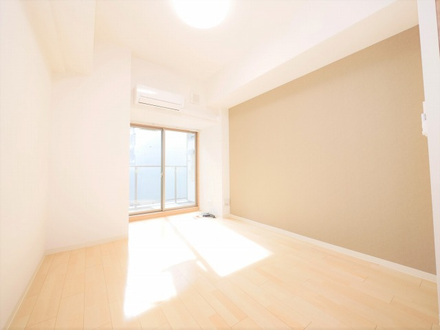 プライムアーバン御堂筋本町の居間・リビング