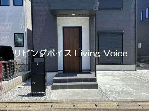 【エントランス】 | 【仲介手数料０円】平塚市広川　中古一戸建て　3号棟 | 平塚市広川　中古一戸建て