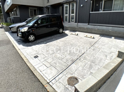 【駐車場】 | グリーヴィラ柱曙 | 車をお持ちの方に嬉しい駐車場付きの物件です