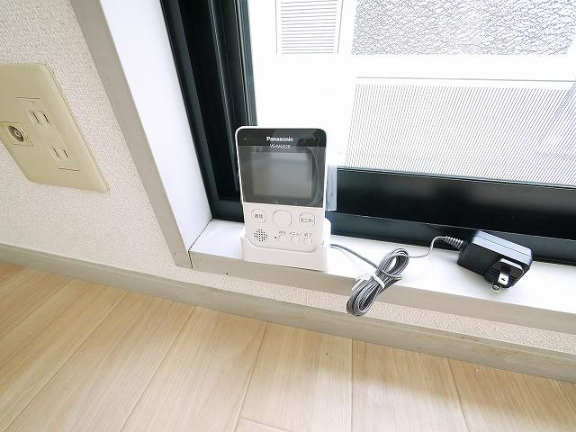 高畑ビューハイツのセキュリティ|お顔が見えるモニター付きインターホンで安心。