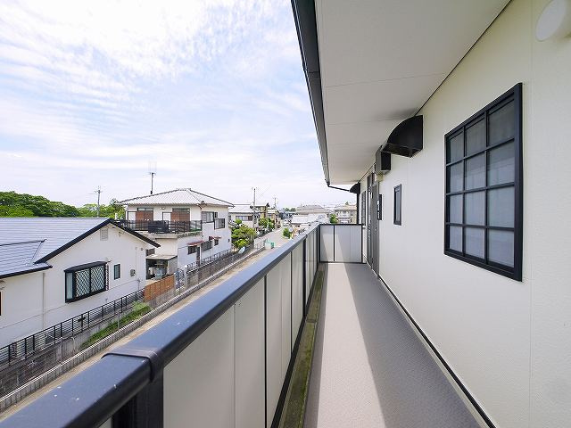 高畑ビューハイツのその他共用部分|きれいな共有廊下