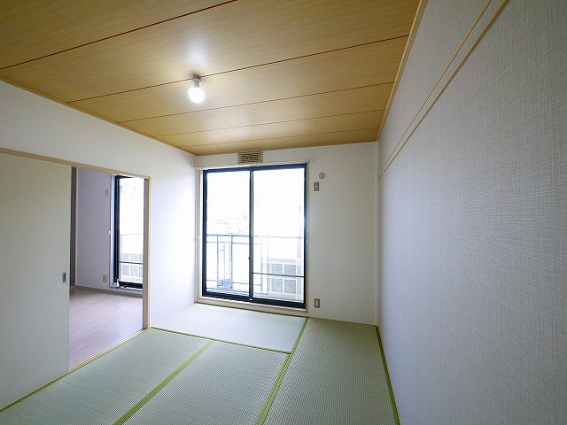 高畑ビューハイツの和室|趣のある和室です