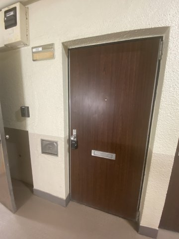 コーポ高田の玄関