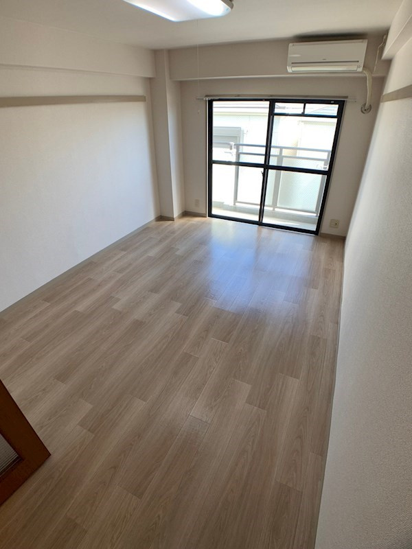 メゾンフレールの居間・リビング