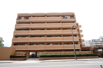 【外観】 | 【上質リノベ】ライオンズマンション緑井 | 現地（2023年8月11日14：00頃）撮影