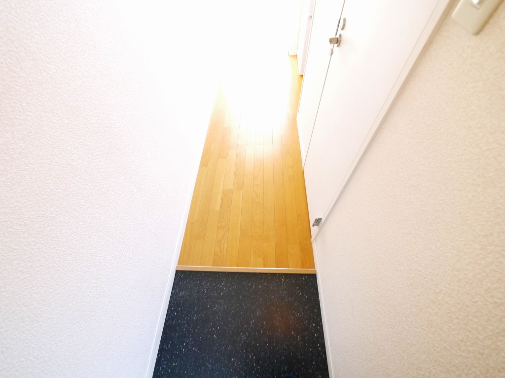 レオパレス奈良東の玄関|毎日通る玄関はこちらです