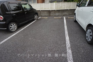 【駐車場】