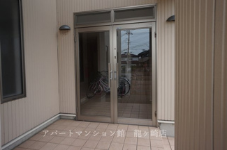 【エントランス】
