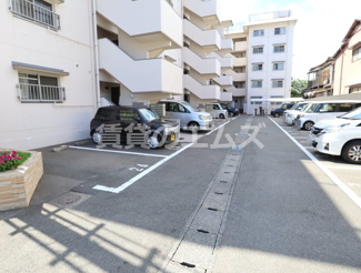 【駐車場】 | エメラルドマンション高木の駐車場