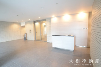 【エントランス】