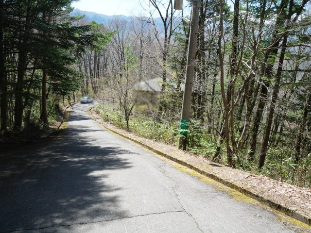 オリンポス三岳⑦の前面道路含む現地写真