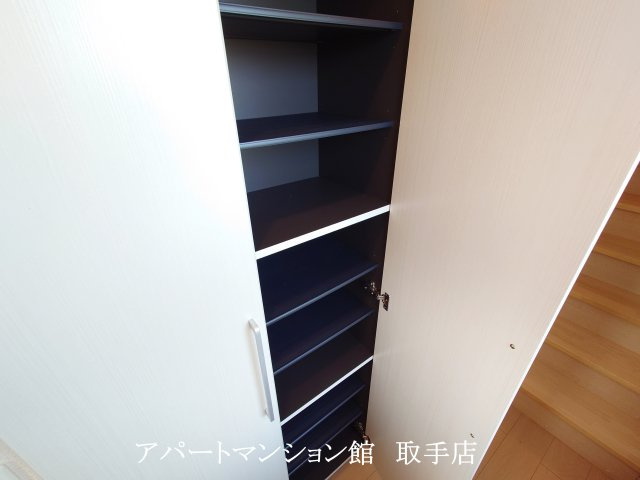 ニューファースト・ガーデンの収納