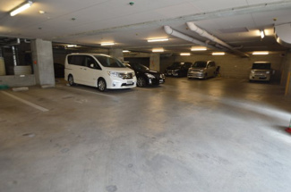 【駐車場】