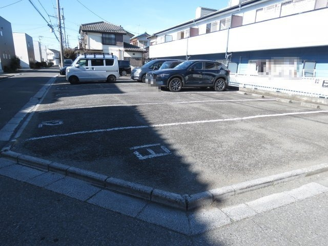 シックフジスリーの駐車場