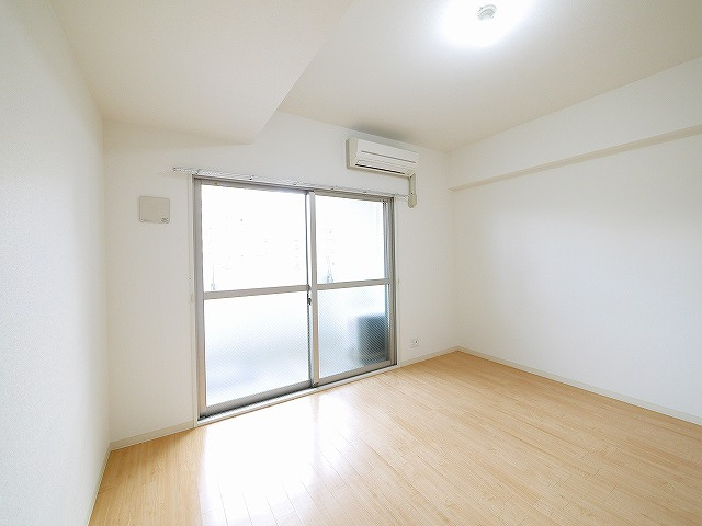 パールタウンの洋室|ゆったりした洋室です