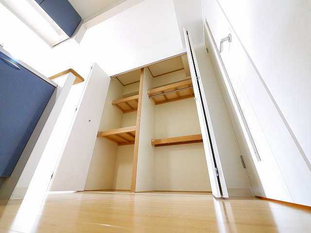 パールタウンの洗面所|ゆったりとスペースのある洗面所