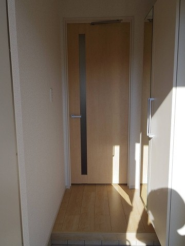 セレッソＡ１０２玄関