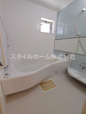 【浴室】 | ロイヤルコートA | イメージです。