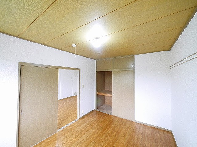 ラ・ショコラの洋室|落ち着いた色調の洋室です