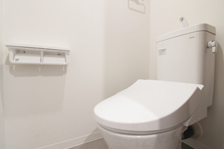 【トイレ】 | ローズハイツ宝塚 | 新品のトイレです♪温水洗浄便座です！水廻り全てが新品で気持ちよくご入居していただけます(^^)