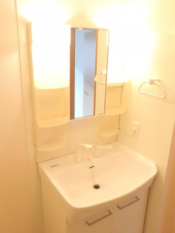 メゾン・ド・ヴェルーフの独立洗面台