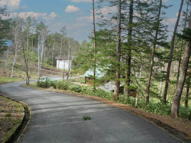 開田高原保健休養地③の前面道路含む現地写真