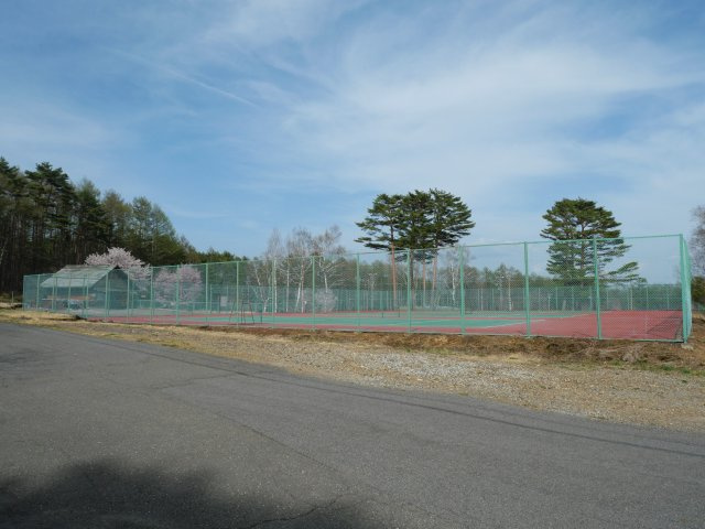 開田高原保健休養地④のその他|テニスコート