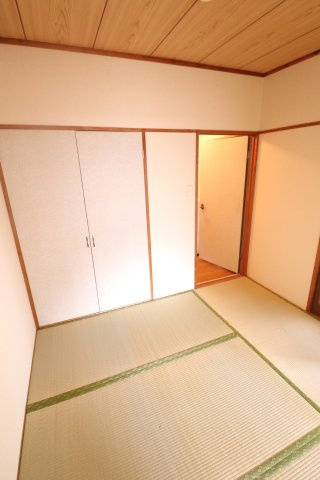 リバーサイド・ダイキの和室