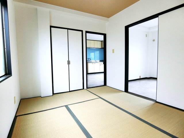 カネオカマンションの和室