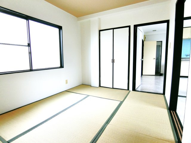 カネオカマンションの和室