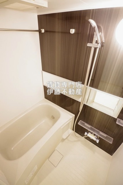 GRANDUKE大曽根の浴室