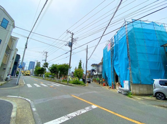 【前面道路含む現地写真】