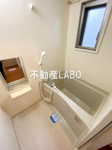 レオンコンフォート弁天町の浴室