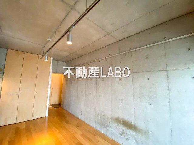 レオンコンフォート弁天町の洋室