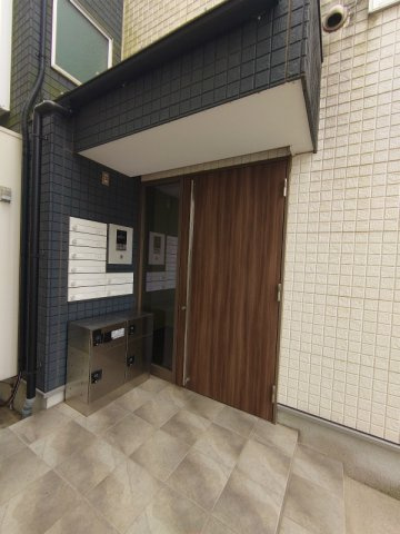 RIZEST ルミエンのエントランス|防犯対策もばっちり