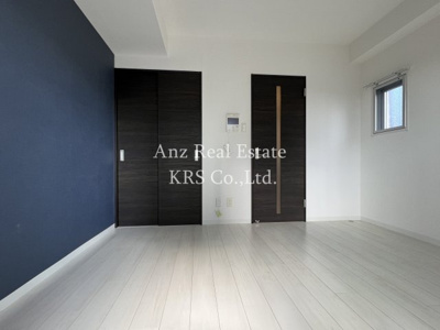 【洋室】 | ララプレイス京町堀プロムナード | 白を基調とした洗練されたお部屋！壁紙がオシャレです