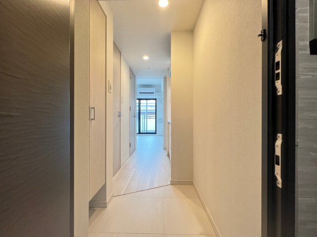S-RESIDENCE難波大国町Deuxの玄関