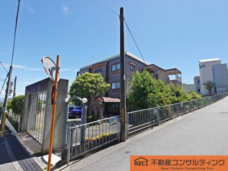 ライフコート山芦屋の外観