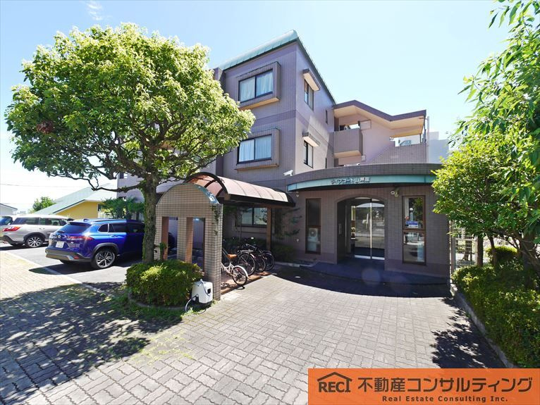 ライフコート山芦屋の外観